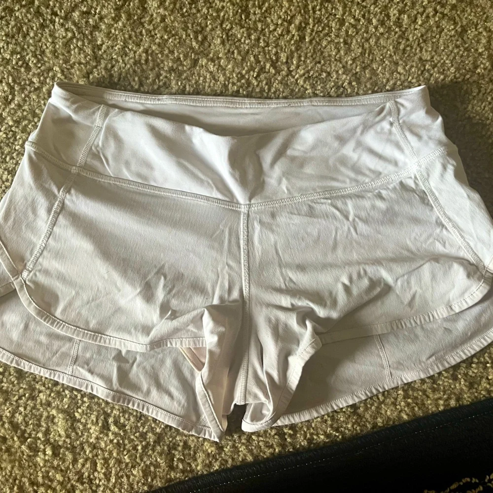 White Lulu Shorts - Picture 1 of 3